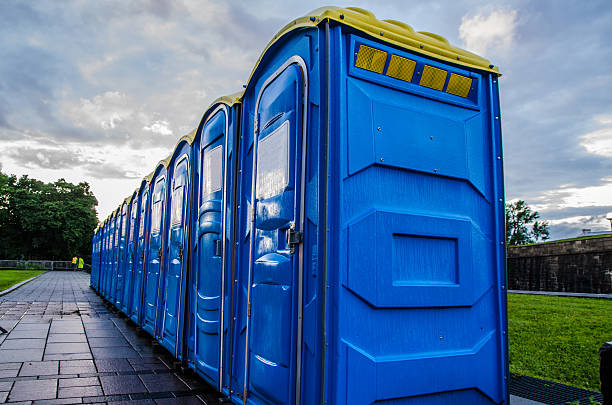 Porta potty delivery and setup in Holiday, FL
